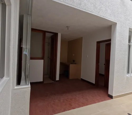 Arriendo Local Comercial Con Bodegaje Y/o Oficinas Prado Veraniego Norte Bogota.