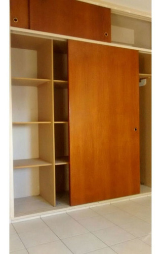 Imagen 9 de 12 de Vendo Departamento 2 Dormitorios Y Cochera En Barrio Pueyrredon