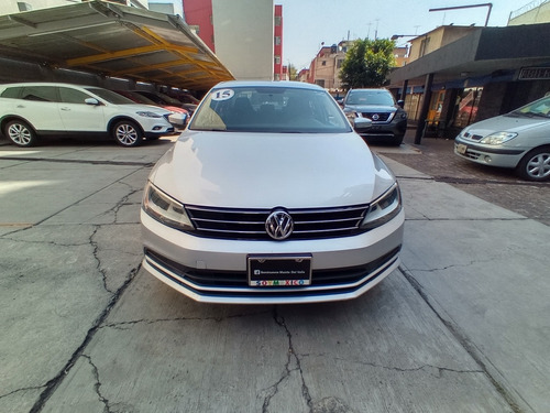 Imagen 8 de 15 de Volkswagen Jetta 2015 2.5 Trendline L5 Man B A Mt