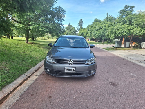 Volkswagen Vento 2.0 Luxury I 140cv