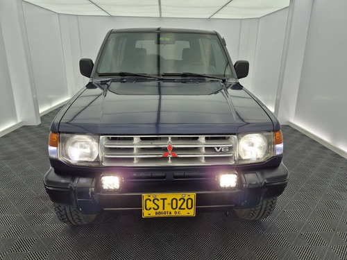 Mitsubishi Montero 3.0 V13