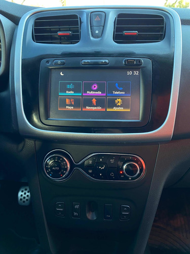 Imagen 10 de 10 de Renault Sandero 2017 2.0 Rs 145cv