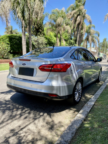 Ford Focus III 2.0 Sedan Se Plus At6