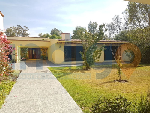 Imagen 1 de 30 de Casa En Venta En Jurica Un Solo Nivel