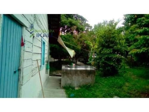 Imagen 3 de 7 de Vendo Terreno En Poza Rica Veracruz 388 M². Ubicado En La Calle Sauce # 801 De La Colonia Chapultepec En La Ciudad De Poza Rica Veracruz, Cuenta Con 20 Metros Por 19.40 Metros De Fondo. Cuenta Con To