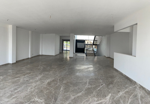 Imagen 15 de 30 de *súper Oportundiad !!en Exclusiva Casa Para Estrenar En B