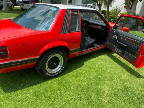 Mustang Rojo 1982
