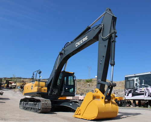 Excavadora John Deere E240lc 2021