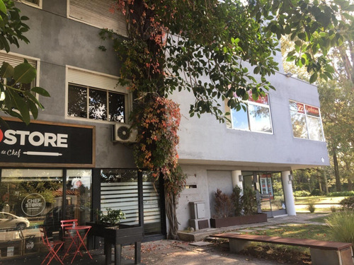 Edificio En Venta Ideal Para Oficina En Carrasco Sur!