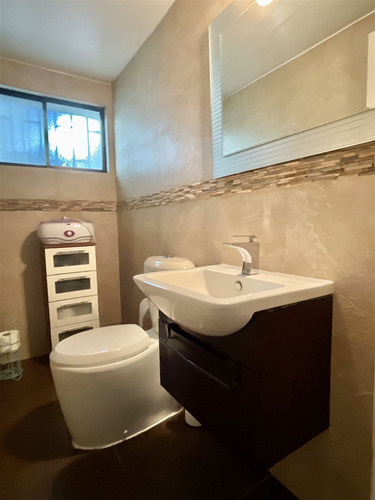 Casa En Venta Sin Comisión De 7 Dorm. En Las Condes