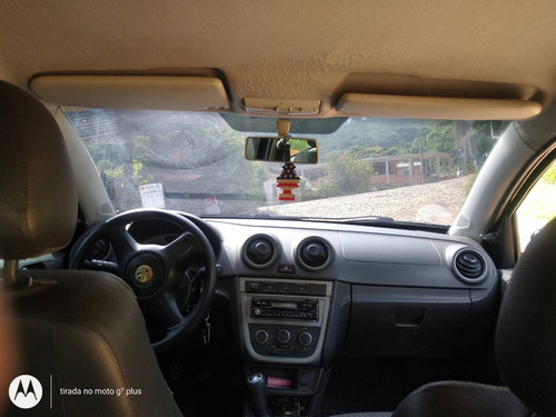 Imagem 6 de 8 de Volkswagen Gol 1.6 Mi 8v Flex 4p Manual G.v
