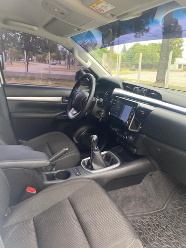 Toyota Hilux 2.8 Cd Srv 177cv 4x4