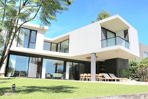 Venta Casa El Cantón A La Laguna Y Al Golf