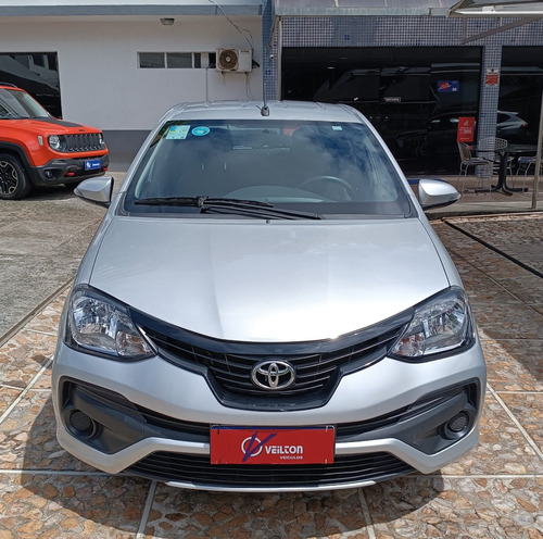 Toyota Etios 1.5 X PLUS 16V FLEX 4P AUTOMÁTICO