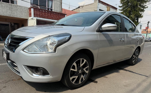 Nissan Versa 1.6 Exclusive L4 At