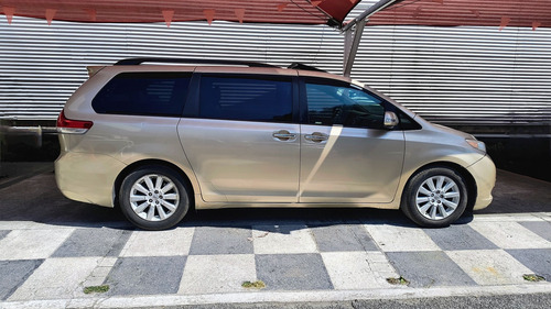 Toyota Sienna 3.5 Limited V6 At