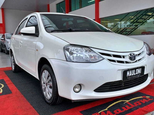 Toyota Etios 1.5 X Sedan 16v