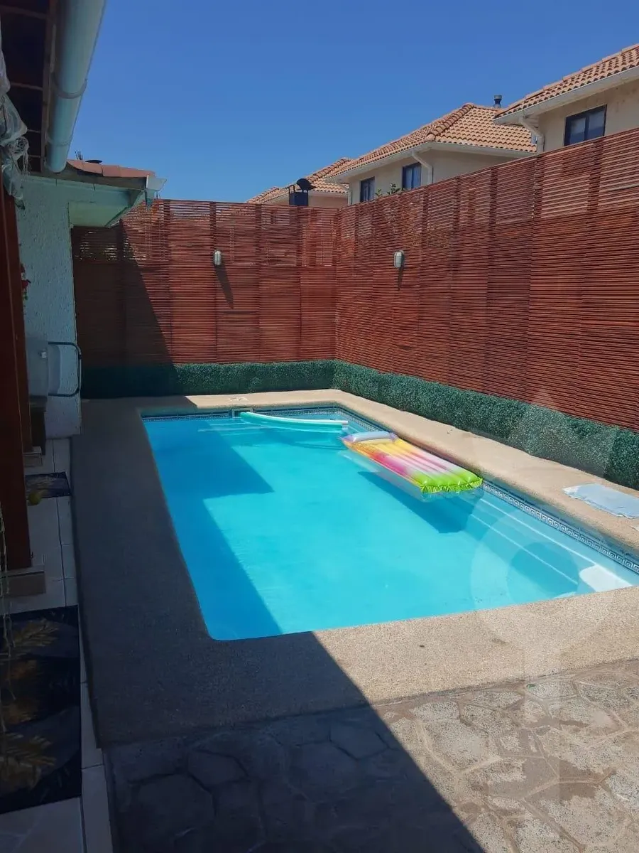 Imagen 3 de 25 de Se Vende Amplia Casa Peñaflor Sector Residencial