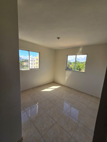 Se Vende Excelente Apartamento En Reparto Los 3 Ojos