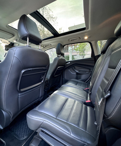 Ford Escape 2.0D Titanium 4X4 At