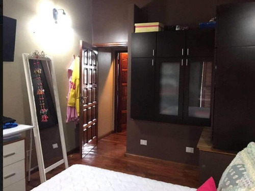 Chalet 5 Ambientes Con Cochera