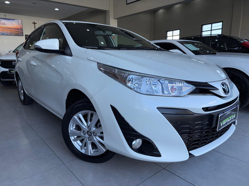 Toyota Yaris 1.3 16V FLEX XL PLUS TECH MULTIDRIVE