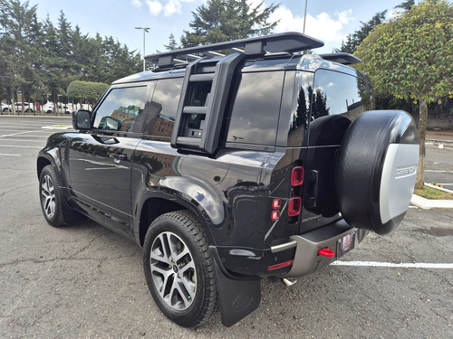 Land Rover Defender 90 Dynamic 2022