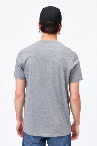 Imagen 3 de 4 de Remera Time Tie Rvca Hombre