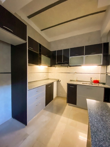 Imagen 6 de 14 de Departamento Tipo Casa En Venta En Lanus Oeste