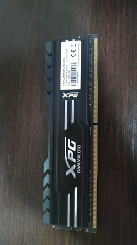Memória Ddr4 Xpg Gammix D10 - 1x8gb, 2666mhz, Cl16, Black