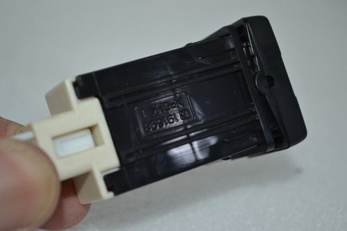 Botão Interruptor Esquerdo Aquecimento Banco Toyota Rav 4 (Usado)