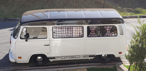 Imagem 4 de 5 de Kombi