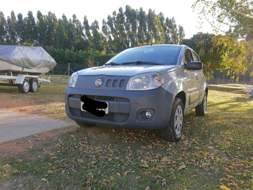 Fiat Uno Vivace 1.0 8v (flex) 4p