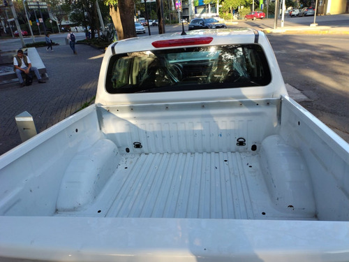 Nissan Frontier 2.5 Se Dc 4X2 Mt