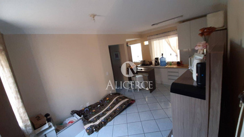 Imagem 10 de 21 de Apartamento Com 1 Dormitório Em São José. - Ap2082