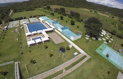 Club Deportivo Al Lado De Laguna Epatlán A 17 Km De Izúcar De Matamoros