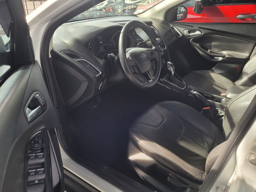 Ford Focus 2.0 Titanium Flex Powershift 5p