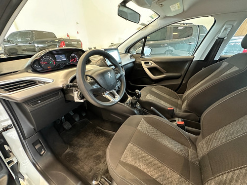 Peugeot 208 1.6 Allure