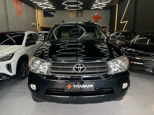 Toyota Hilux SW4 SRV D4-D 4x4 3.0 TDI Dies. Aut
