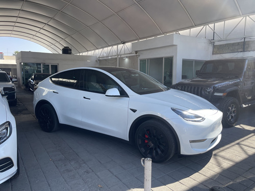 Tesla Model Y Long Range Dual Motor