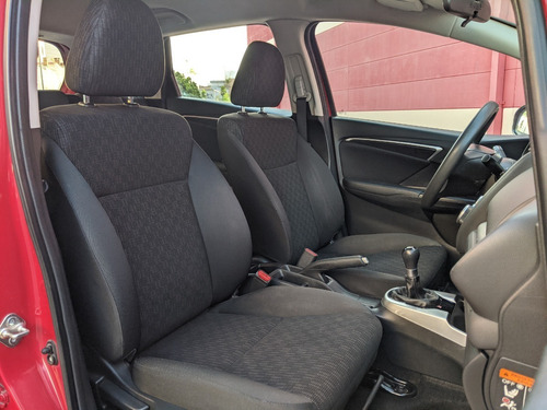 Imagen 6 de 7 de Honda Fit 2016 Versión Fun 6 Velocidades Royalmotors
