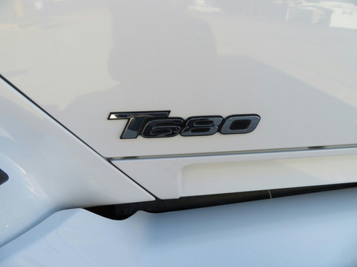 Imagen 14 de 15 de Kenworth T680