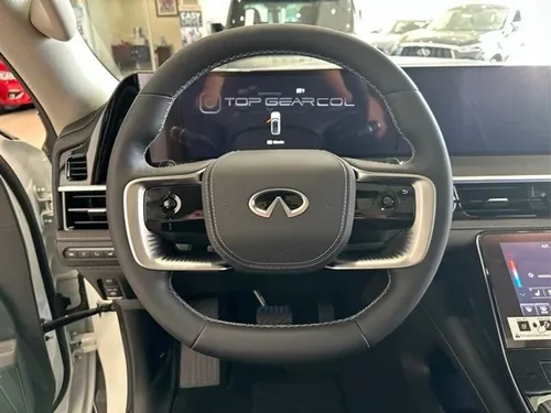 Infiniti Q80
