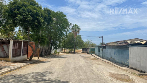 Terreno En Venta, Sector La Guardia, Díaz, Isla De Margarita.