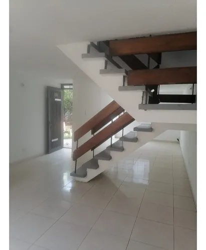 Vendo Casa Unifamiliar En Los Alamos , Cali