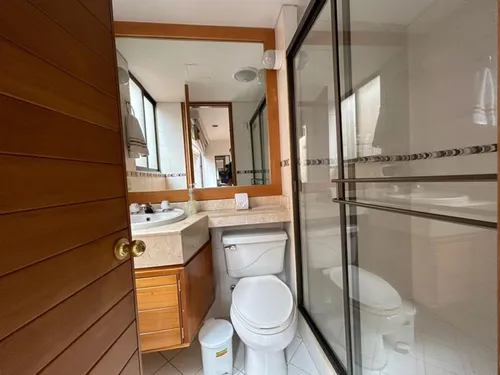 Apartamento En Venta En Chicó Navarra. Cod V11989