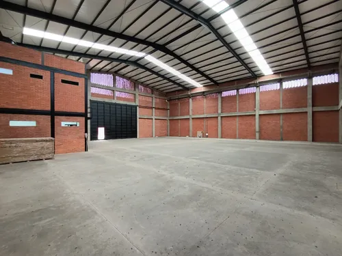 Bodega En Arriendo En Zona Industrial. Cod A30508