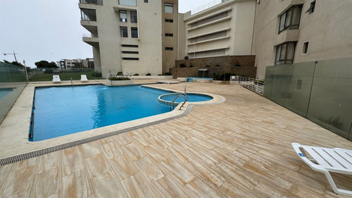 Departamento En Venta De 3 Dorm. En Concón