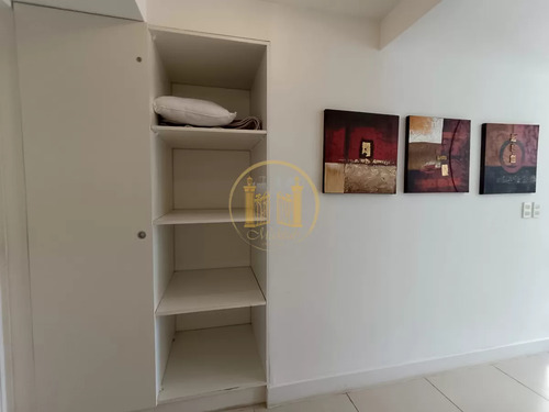 Vendo Apartamento, 1 Dormitorio Y Medio, Edificio De Lujo Con Amenities, Punta Del Este, Maldonado