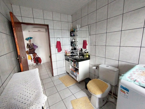 Imagem 3 de 30 de 02 Casas Com Edícula E Piscina No Bairro Ipiranga - 4555